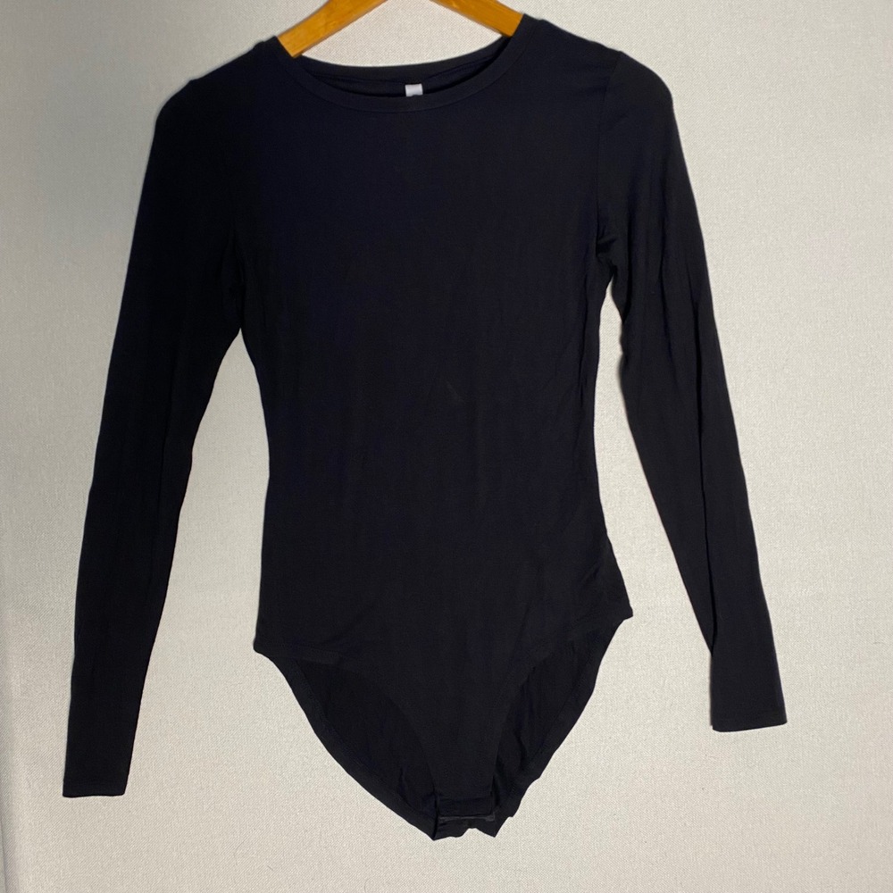 Laolasi Black Long Sleeve Bodysuit Crew Neck Snap Closure Women's Size Small